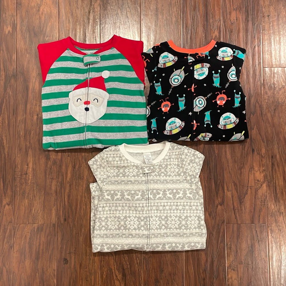 Boys 3T Foot Pajama Bundle